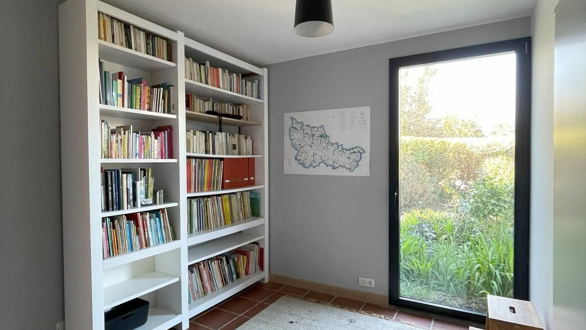 Villa Contemporaine Spacieuse Proche De Sauzon Avec Jardin - Fr-1-418-265 0*,